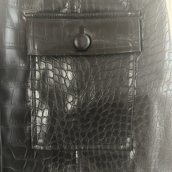 NWT SAM EDELMAN FAUX LEATHER CROC PRINT BUTTON MINI SKIRT SIZE S/XS - Picture 5 of 11